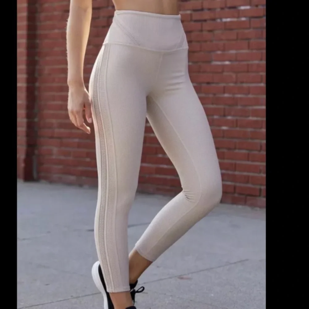 Free People FP Movement Glamp Out 7/8 Leggings Waffle Knit Fawn Size XS